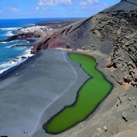 Апартаменти Playa Chica Пуерто-дель-Кармен